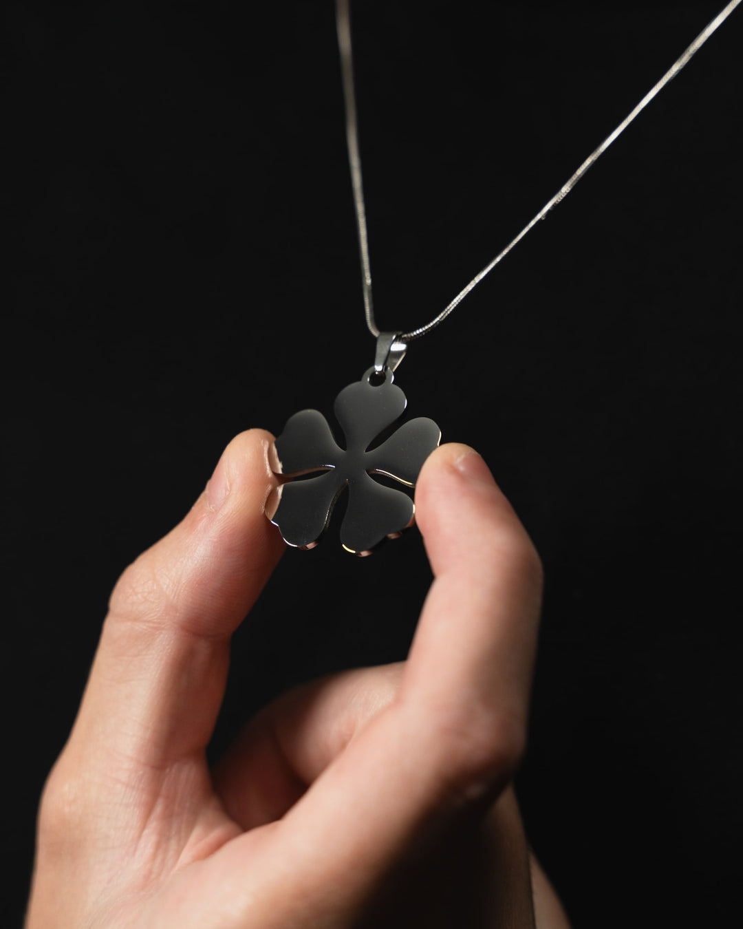 Five Leaf Clover Necklace by STEKU
